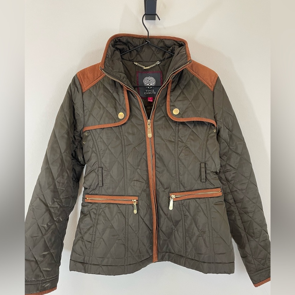 Vince Camuto Women’s sz S, olive & camel quilted jacket